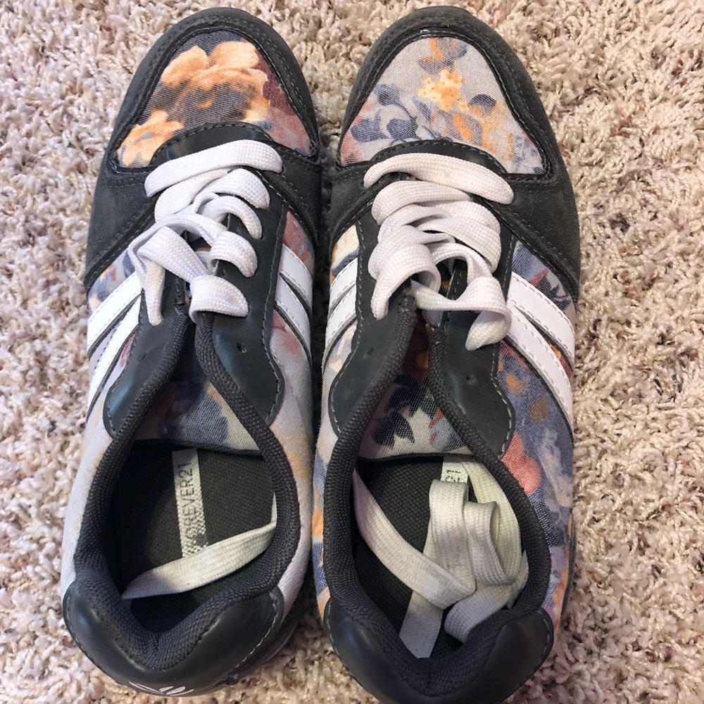 Cute forever21 flowered and gray sneakers